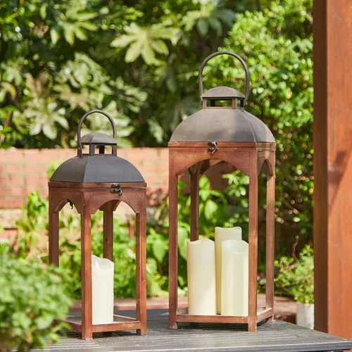 Vista 13 de Glitzhome Juego de 2 faroles decorativos de madera y metal para colgar en el patio, color negro (sin vidrio)