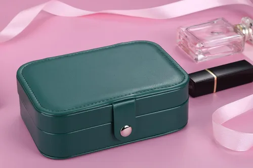 Vista 7 de Joyero de viaje, organizador de joyas pequeño de piel sintética para mujeres y niñas, mini estuche de viaje portátil de doble capa, cajas