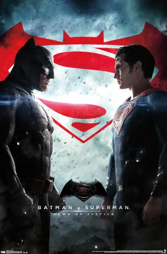 Vista 10 de Trends International DC Comics Movie - Batman v Superman - Póster de pared de una hoja, 14.725 x 22.375 pulgadas, versión enmarcada de madera