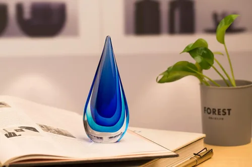 Vista 6 de Yao Yuan Escultura de vidrio soplado a mano estilo Murano Estatua y figura de cristal, decoración de lágrima azul