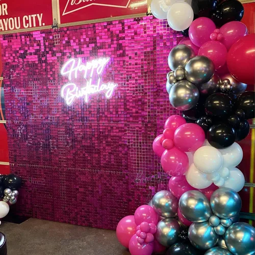Vista 5 de COKAOBE Fondo de pared brillante rosa intenso, 30 piezas de panel de fondo cuadrado de lentejuelas brillantes, fondos de fotos para cumpleaños