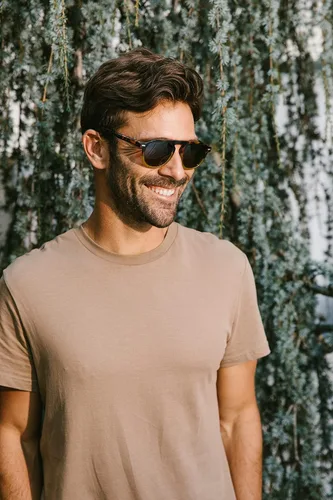 Vista 4 de Peepers by PeeperSpecs - Unisex Neptune Round Reading Sunglasses