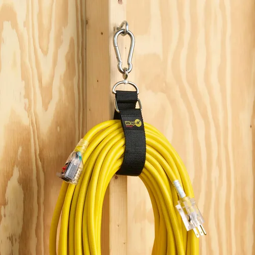 Vista 9 de Correa de almacenamiento Wrap-It con gancho y enganche - Paquete surtido de 3 piezas en negro - Soporte resistente para cables de extensión