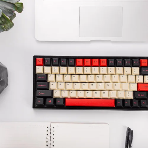 Vista 4 de YUNZII KC84 SP Teclado mecánico intercambiable en caliente de 84 teclas con teclas PBT teñidas teclado programable RGB NKRO interruptor marrón