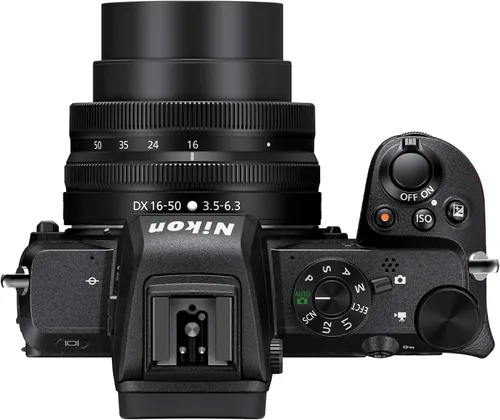 Vista 3 de Nikon Z 50 con lente de zoom gran angular Cámara compacta sin espejo para fotos/vídeos con lente de 16-50mm Modelo Nikon USA