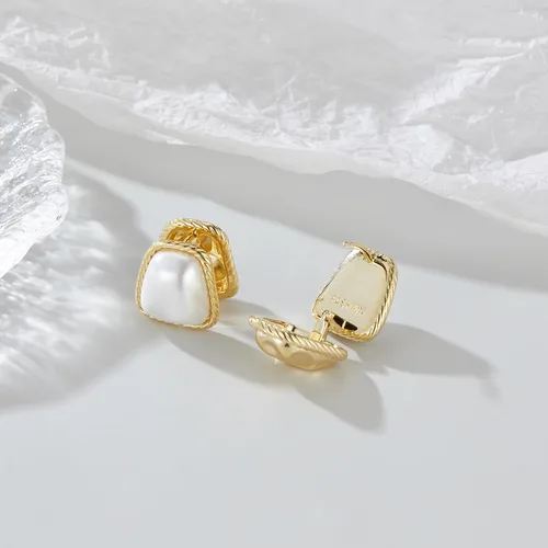 Vista 5 de Aretes de perlas para mujer, aretes redondos de perlas de imitación blancas, hipoalergénicos, regalos de joyería para mujer