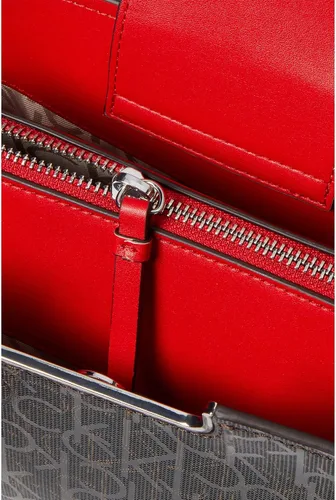 Vista 3 de Calvin Klein Finley Crossbody