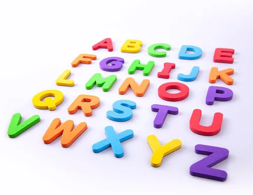 Vista 3 de Crayola ABC - Juego de imanes a juego – Animal Party, 52 imanes de espuma de calidad colorida que incluyen 26 imágenes y 26 imanes del alfabeto