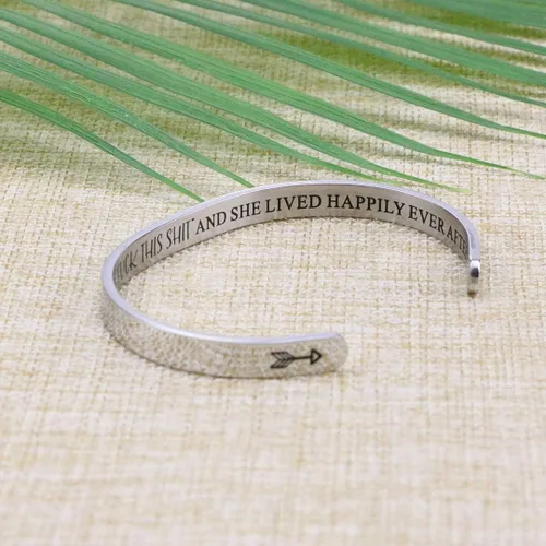 Vista 3 de JoycuFF - Pulseras de acero inoxidable para mujer, con frase inspiradoramantra (en inglés) oculta, un regalo para mostrarle tu apoyo a tus amigas
