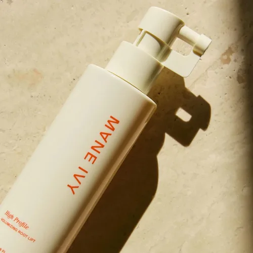 Vista 4 de Spray voluminizador de elevación de raíces de alto perfil – Levantador de raíces sin peso activado por calor para plenitud y rebote suave – Nunca