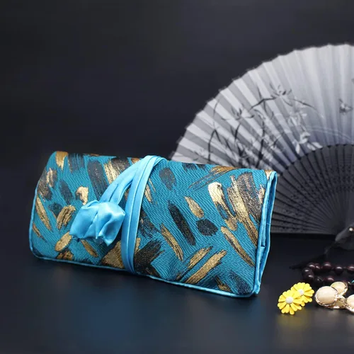 Vista 3 de Wei Long Rollo de joyería, bolsa de rollo de joyería de viaje, bolsa organizadora de joyas de brocado bordado de seda con cierre de corbata