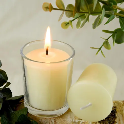 Vista 6 de 4 velas votivas de cera de abejas, blanco crema, quema de 12 horas, oración y conmemoración Tono crema suave, brillo de 12 horas, mejor en un