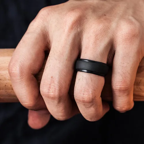 Vista 3 de ThunderFit Anillos de silicona para hombres, bandas de boda de goma con Pack A: Negro carbón
