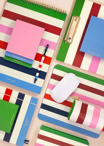 Vista 6 de kate spade new york Portapapeles de tapa dura con clip de perfil bajo, padfolio profesional incluye bloc de notas rayado, trabilla para bolígrafo