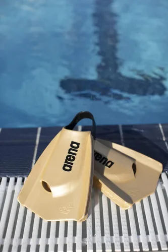 Vista 6 de Arena Unisex Adult Powerfin Pro II - Aletas de entrenamiento para natación para hombres y mujeres, lámina corta de silicona, reversibles