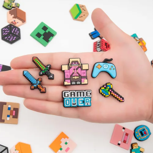 Vista 4 de Paquete de 40 dijes para zapatos de videojuegos, para niños, adolescentes, niños, hombres, lindos pines de zapatos de PVC, accesorios de zapatos