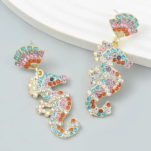 Vista 3 de Aretes de caballito de mar, aretes colgantes de caballito de mar de conchas de playa para mujer, aretes bohemios de caballito de mar con cuentas