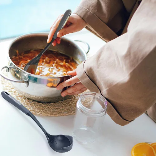 Vista 4 de Juego de cucharones de cocina flexibles y resistentes para ollas y sartenes antiadherentes Cucharón de sopa resistente al calor Cucharas de servir