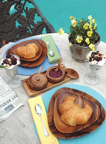 Vista 6 de Godinger Bandeja rectangular de madera para servir, regalo perfecto para las fiestas