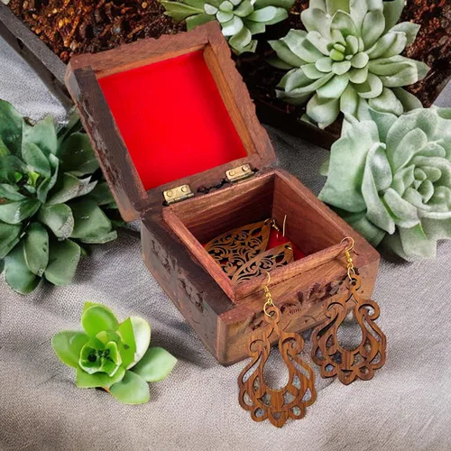 Vista 4 de Caja de recuerdos de madera hecha a mano, organizador de joyas, ideas de regalo únicas para hombres y mujeres, caja de almacenamiento decorativa