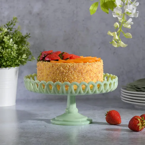 Vista 2 de Martha Stewart Highbrook 8.5" Handmade Jadeite Glass Cake Stand Verde (8.5")