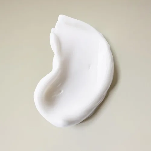 Vista 4 de Ouidad Champú hidratante bueno como nuevo: lava el exceso de aceite sin pelar el cabello, hidrata y protege rizos y ondas sueltos, úsalo a diario