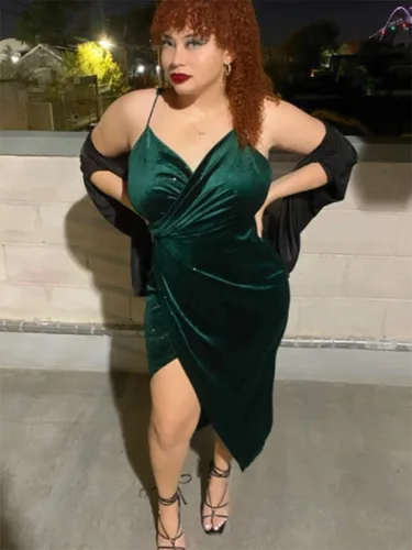Vista 6 de Laughido - Vestido de fiesta de terciopelo para mujer, diseño con tirantes delgados, sin mangas, fruncido, y entallado con abertura, para cóctel