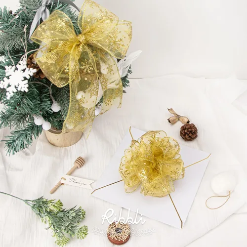 Vista 4 de Ribbli Cinta con alambre de purpurina de copo de nieve, organza dorada transparente con patrón de copo de nieve con purpurina dorada y borde