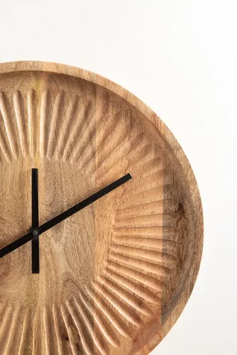 Vista 5 de Kate and Laurel Grear Modern - Reloj de pared redondo sin números, 17 pulgadas de diámetro, madera natural, reloj decorativo de madera tallada