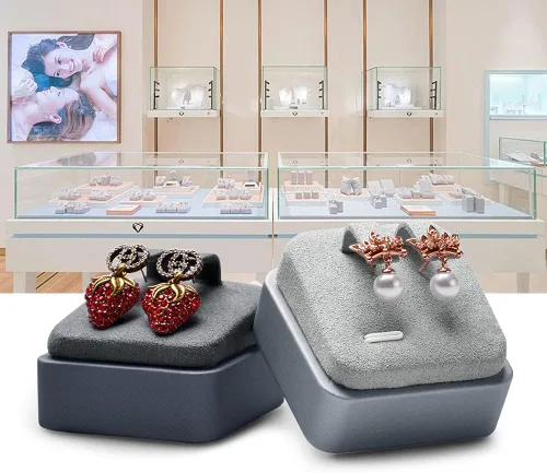 Vista 2 de Oirlv Soporte de exhibición de pendientes de piel sintética de alta calidad, soporte para exhibición de joyas, soporte organizador de aretes