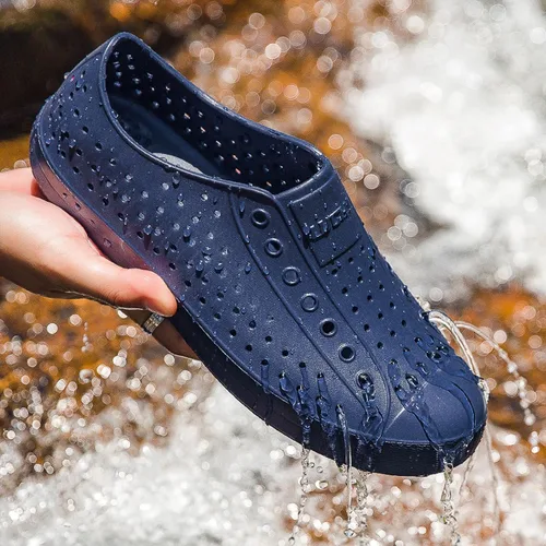 Vista 2 de FLIOZY Zuecos de jardín impermeables para hombres y mujeres, zapatos ligeros y transpirables de EVA sin cordones, cómodos y antideslizantes, calzado