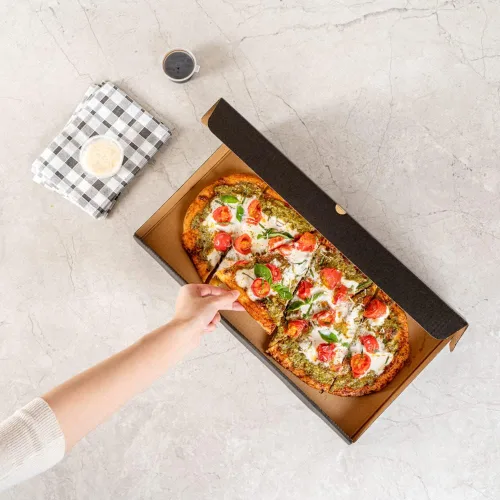 Vista 114 de Restaurantware - Cajas para pizza, 50 unidades, 14 x 7 x 1.5 pulgadas, embalaje de papel de cartón corrugado con bloqueo de pestañas, resistente a