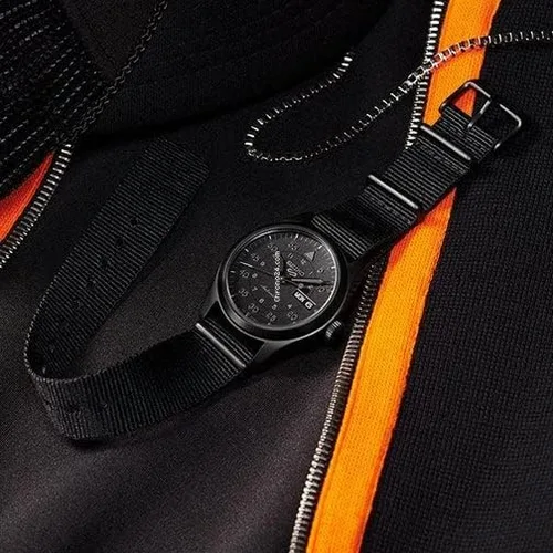 Vista 3 de Seiko Reloj automático de correa de acero inoxidable con esfera negra para hombre