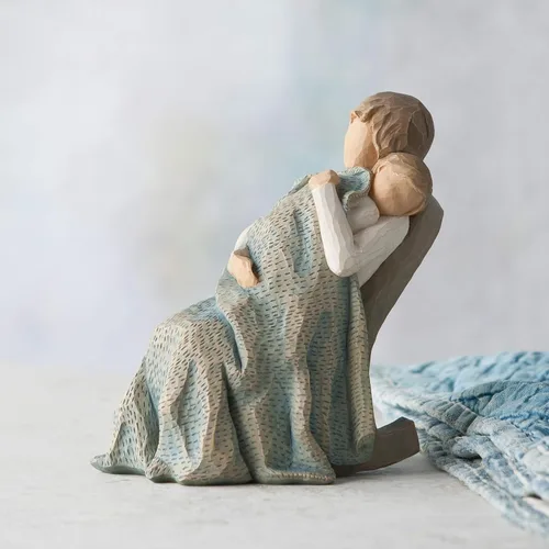 Vista 5 de Willow Tree The Quilt, Figura Esculpida Pintada a Mano