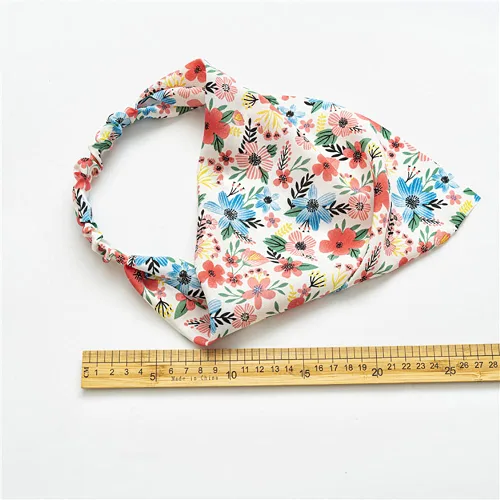 Vista 21 de Pañuelo elástico para el cabello, bandanas para el cabello, bufanda de lunares para mujeres y niñas (flor de satén retro)