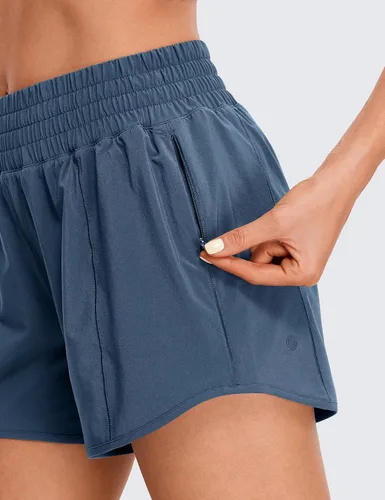 Vista 3 de CRZ YOGA Pantalones cortos para correr de cintura alta para mujer de 4 pulgadas, forro de malla, ligeros, para gimnasio, deportes, entrenamiento
