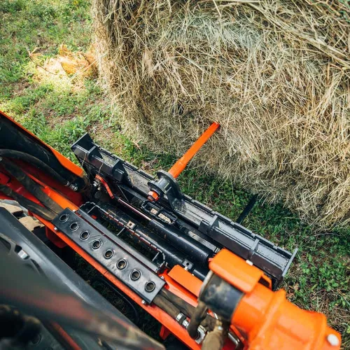 Vista 5 de Titan Attachments Marco de heno serie Economy, 49 pulgadas Conus 2 lanzas estabilizadoras y lanzas estabilizadoras, conexión de enganche rápido