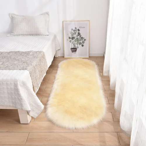 Vista 2 de CHITONE Alfombra ovalada de piel de oveja sintética, grande y larga, manta decorativa de piel sintética para cama, alfombra, tapete para sofá, Beige