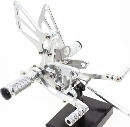 Vista 6 de Estriberas traseras de motocicleta para GSXR750 GSX-R600 1996-2005, SV650/SV650S SV1000/S 1998-2014, GSXR1000 2000-2004