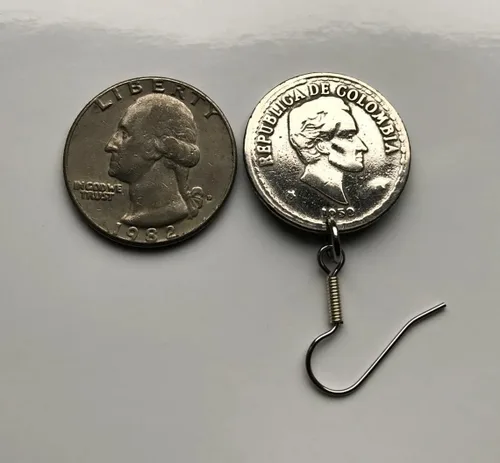 Vista 7 de Colombia 20 Centavos moneda pendientes Banderas colombianas Cóndor andino Bogotá Medellín Cali Barranquilla Cartagena Cúcuta Antioquia Pereira