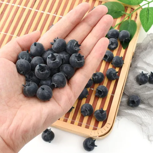 Vista 2 de Arándano artificial, 50 unidades de arándanos falsos realistas de simulación de bayas azules de frutas falsas para manualidades, hogar, cocina