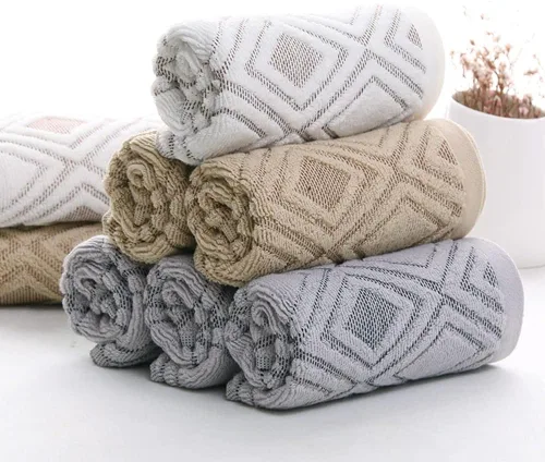 Vista 4 de Pidada Juego de 2 toallas de mano con patrón de diamante, 100% algodón, absorbentes, suaves, toallas decorativas para baño (beige marrón)