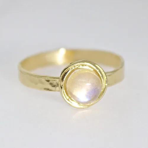 Vista 22 de Anillo de oro de piedras preciosas, anillo de piedra chapada en oro de 14 quilates, anillo de piedra apilable, anillo de oro de piedra pequeña
