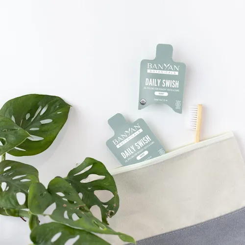 Vista 6 de Banyan Botanicals Paquetes de viaje orgánicos diarios de menta Swish – 12 unidades – Aceite ayurvédico para enjuague bucal para la salud bucal