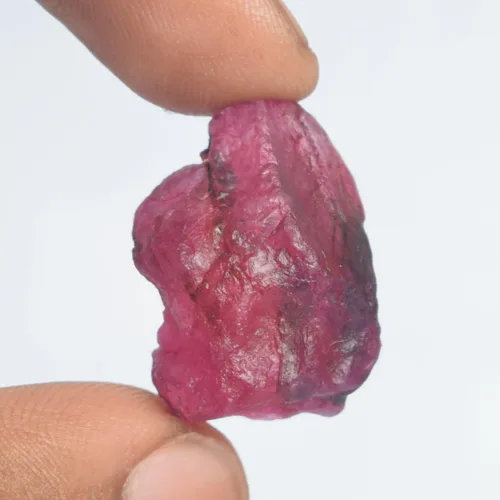 Vista 2 de Joya de rubí rojo astrológico 32.00 quilates certificado sin cortar natural áspero rubí DS-716