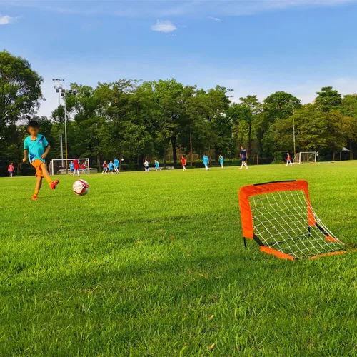 Vista 7 de LOMGWAYS Portería de fútbol – Red plegable para niños y jóvenes – Portería de fútbol interior + exterior con bolsa de transporte – Fácil instalación
