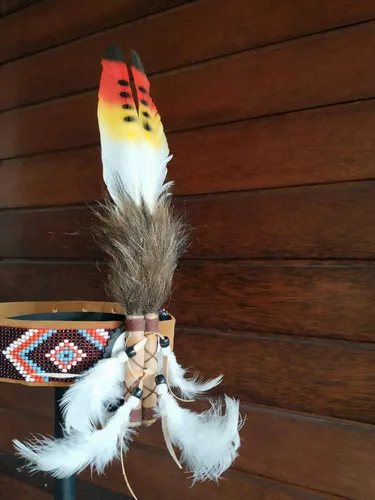 Vista 3 de The World of Feathers Diadema de plumas para adultos inspirada en indios nativos americanos accesorio divertido para disfraz tocado