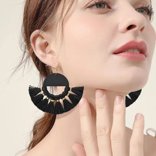Vista 4 de COIRIS Aretes colgantes de borla de madera con círculo grande bohemio con hilo de algodón, joyería para mujer