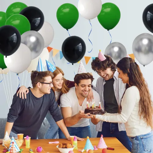 Vista 7 de Kit de guirnalda de arco de globos de color verde, negro, blanco y plateado, globos verdes y blancos para safari en la selva, baby shower