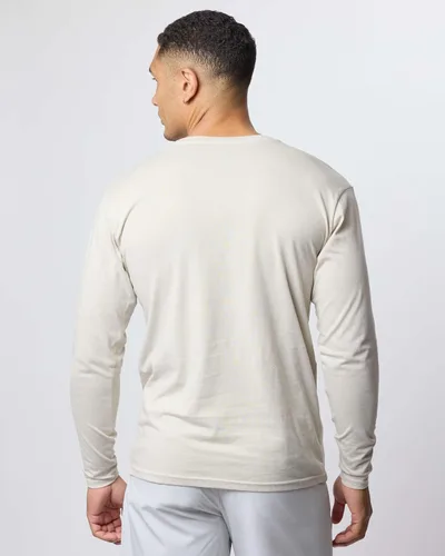 Vista 3 de Real Essentials Paquete de 3 Camiseta deportiva de algodón de manga larga con cuello redondo y bolsillo para hombre